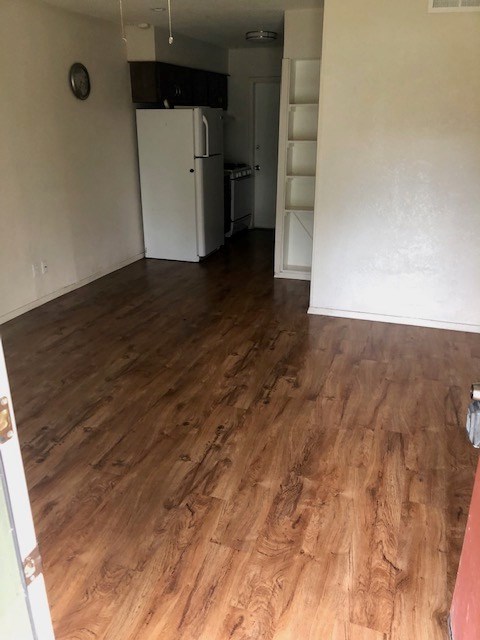 710 e. baxter st. b